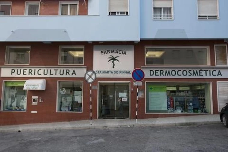Apartamento T2 para Arrendamento em Corroios Foto 36