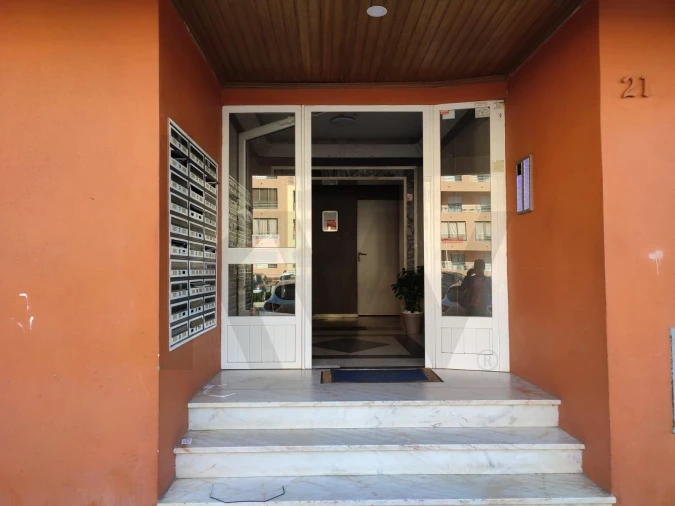 Apartamento T2 para Arrendamento em Corroios Foto 32