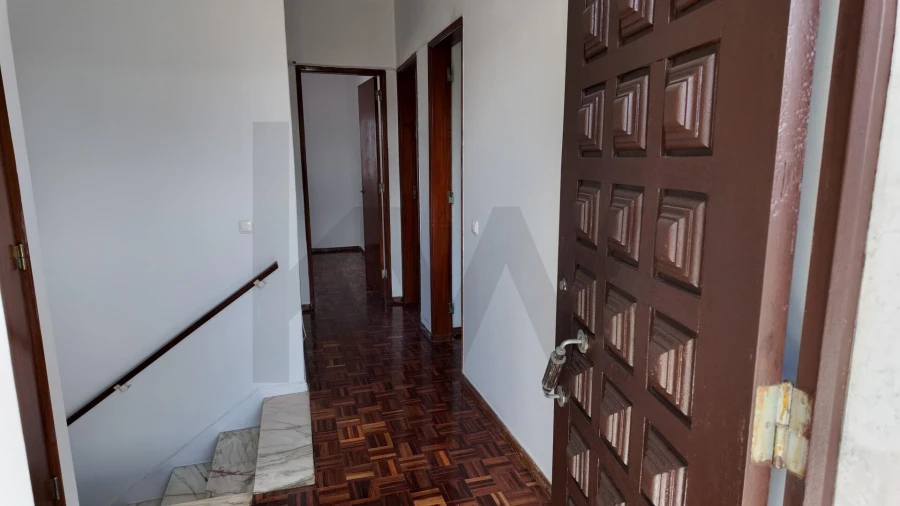 Moradia T4 para Arrendamento em Amora Foto 24