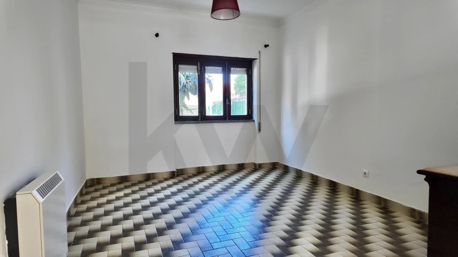 Moradia T4 para Arrendamento em Amora Foto 10