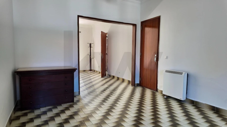 Moradia T4 para Arrendamento em Amora Foto 9