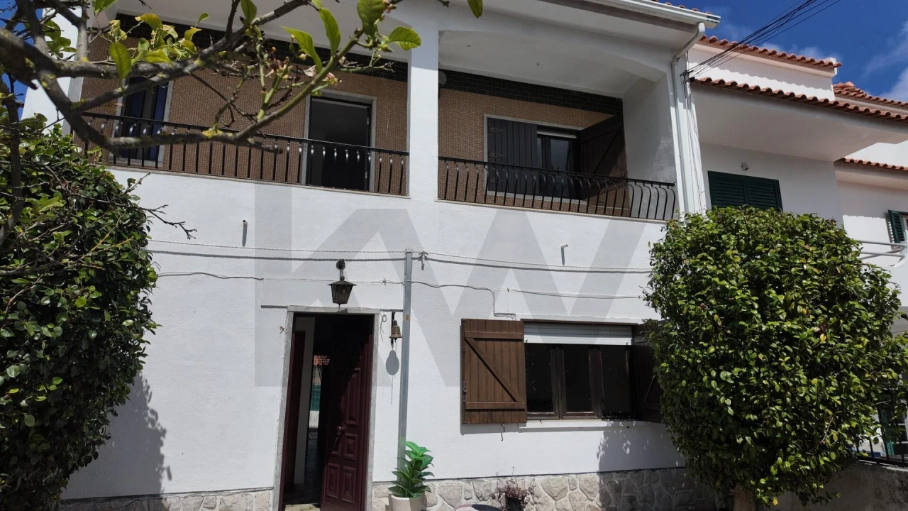Moradia T4 para Arrendamento em Amora Foto 3