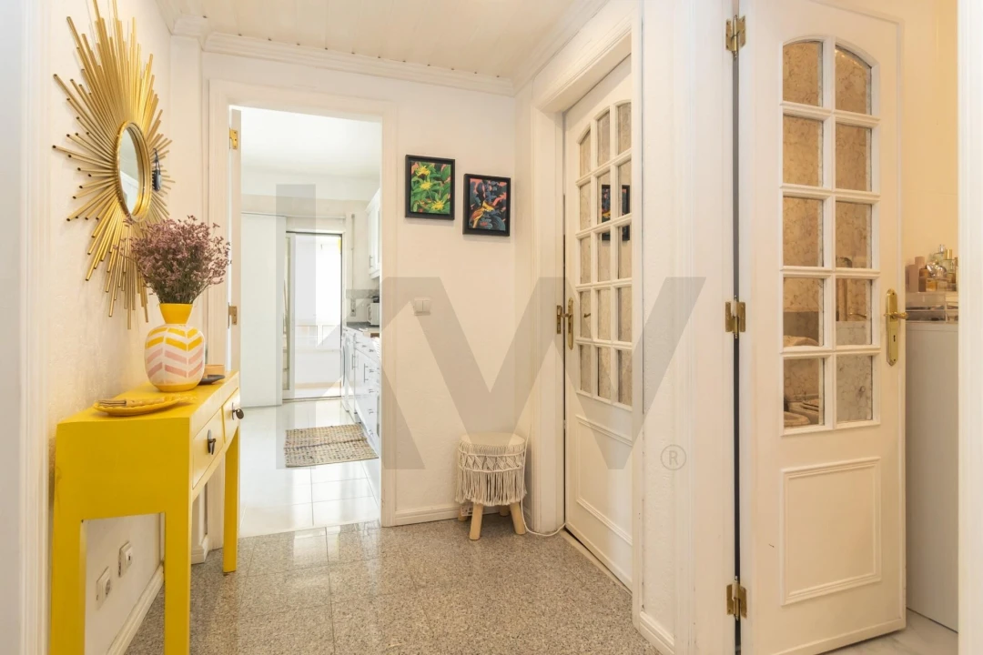 Apartamento T1 para Venda em Charneca de Caparica e Sobreda Foto 4