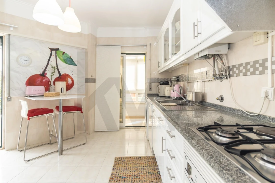 Apartamento T1 para Venda em Charneca de Caparica e Sobreda Foto 17