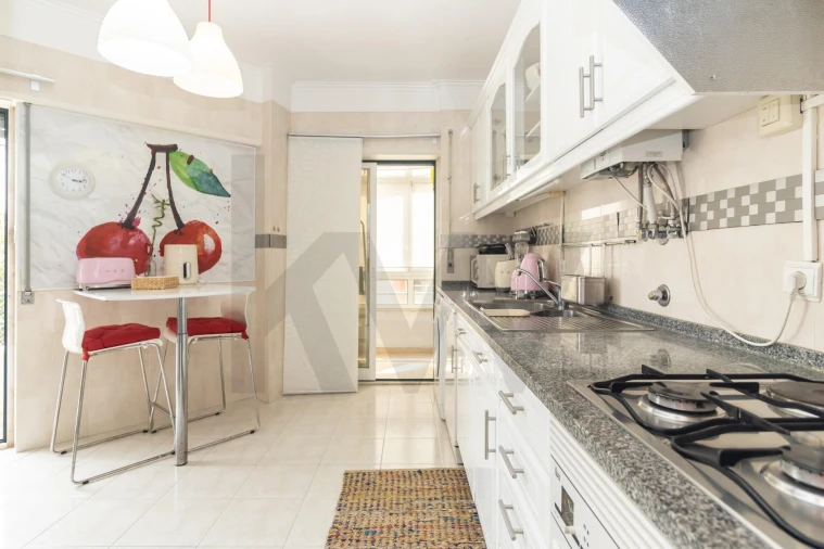 Apartamento T1 para Venda em Charneca de Caparica e Sobreda Foto 17