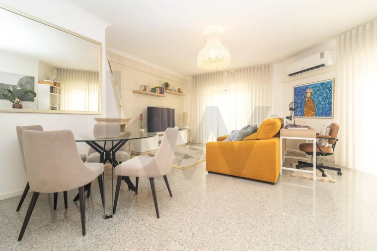 Apartamento T1 para Venda em Charneca de Caparica e Sobreda Foto 13
