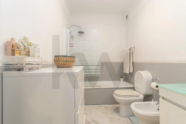 Apartamento T1 para Venda em Charneca de Caparica e Sobreda Foto 35