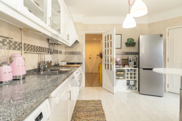 Apartamento T1 para Venda em Charneca de Caparica e Sobreda Foto 16