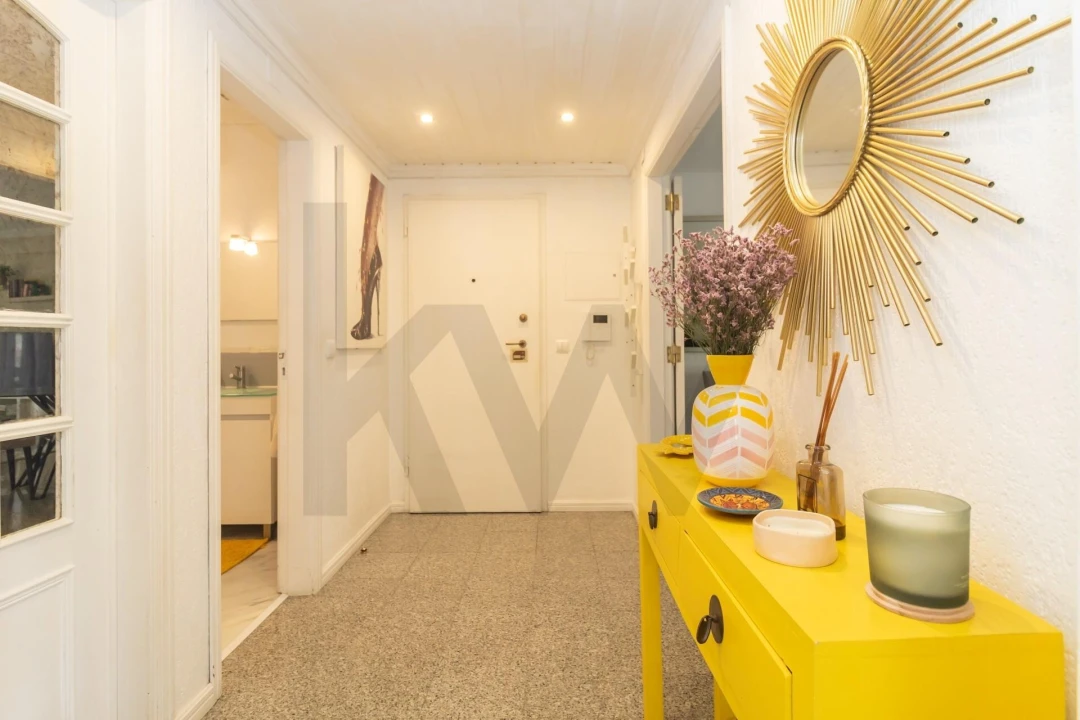 Apartamento T1 para Venda em Charneca de Caparica e Sobreda Foto 2