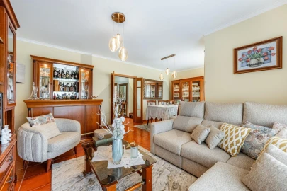 Apartamento T2 para Venda em Labruge