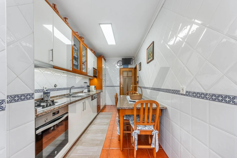 Apartamento T2 para Venda em Labruge Foto 18