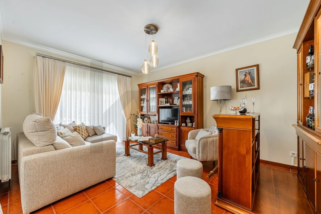 Apartamento T2 para Venda em Labruge Foto 11