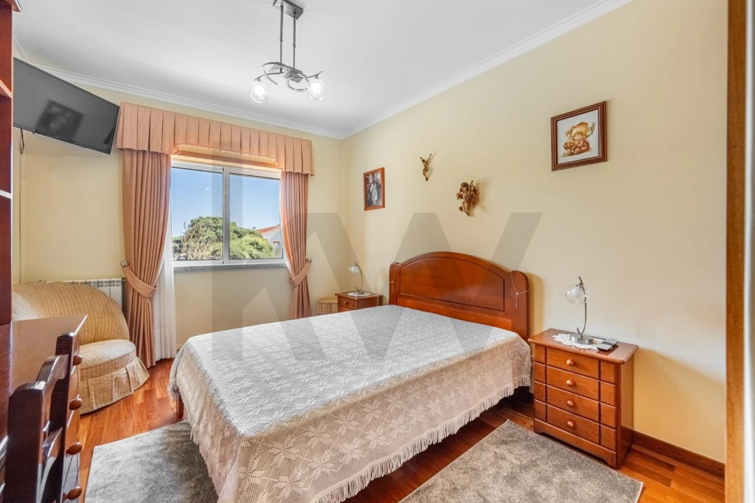 Apartamento T2 para Venda em Labruge Foto 5