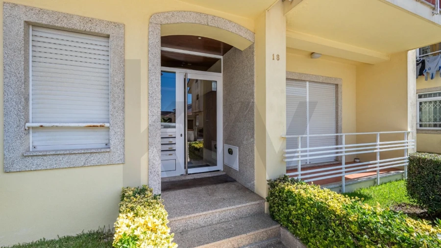 Apartamento T2 para Venda em Labruge