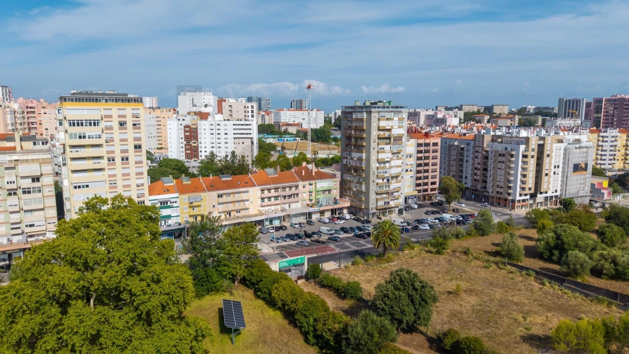 Apartamento T2 para Venda em São Domingos de Benfica Foto 45