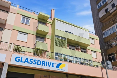 Apartamento T2 para Venda em São Domingos de Benfica