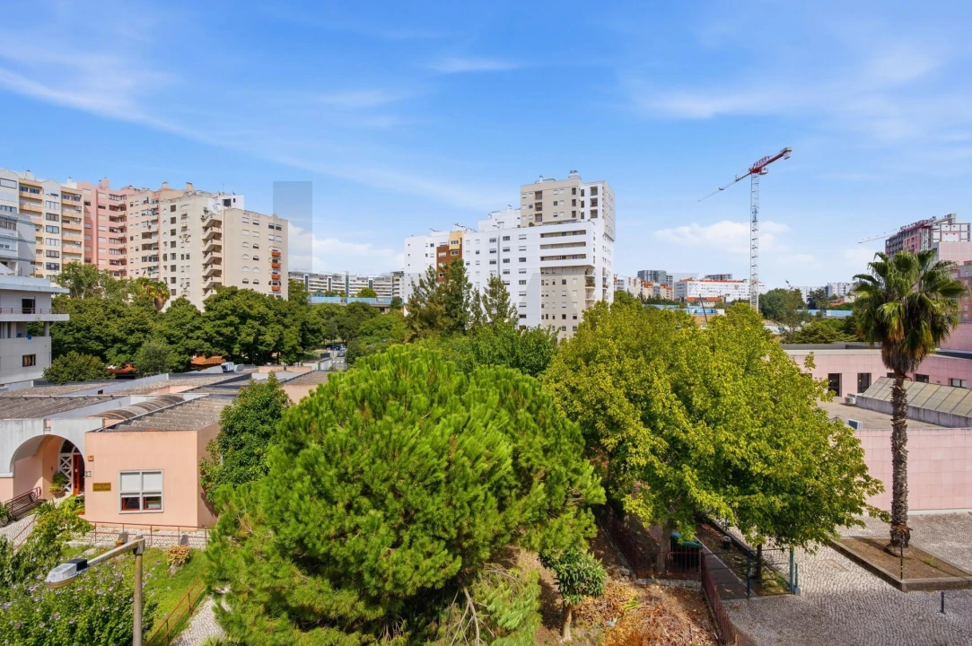 Apartamento T2 para Venda em São Domingos de Benfica Foto 13
