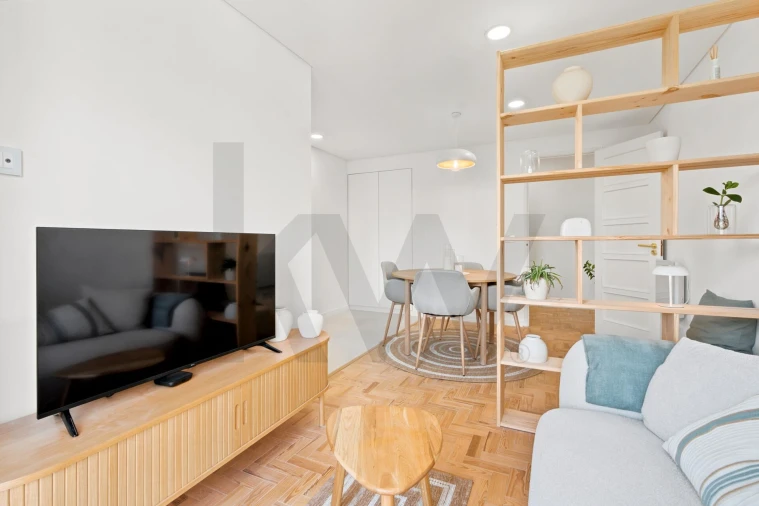 Apartamento T2 para Venda em São Domingos de Benfica Foto 5