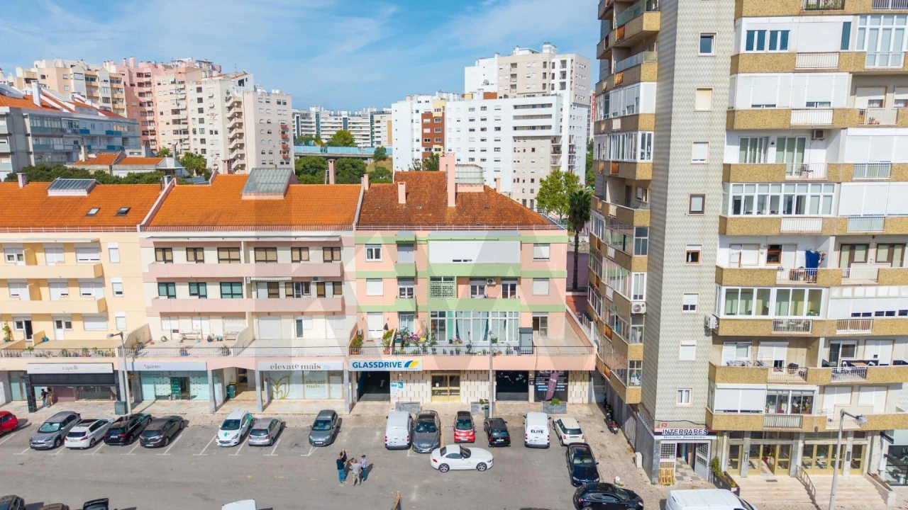 Apartamento T2 para Venda em São Domingos de Benfica Foto 41