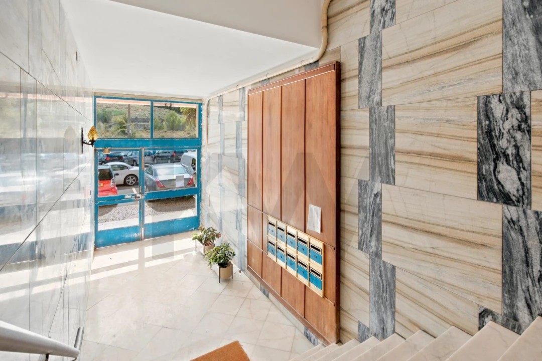 Apartamento T2 para Venda em São Domingos de Benfica Foto 35