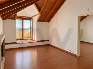Apartamento T2 para Arrendamento em Estrela