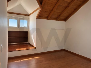 Apartamento T2 para Arrendamento em Estrela