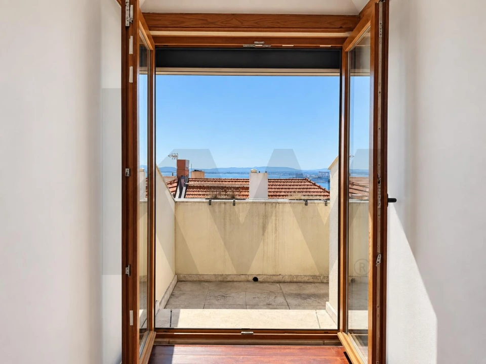 Apartamento T2 para Arrendamento em Estrela Foto 23