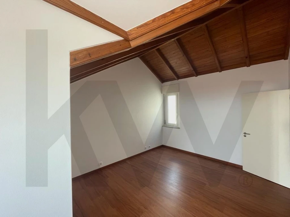 Apartamento T2 para Arrendamento em Estrela Foto 18