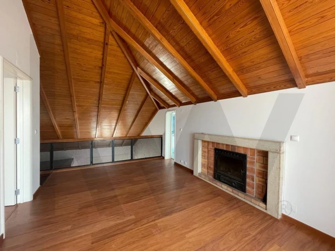 Apartamento T2 para Arrendamento em Estrela Foto 14