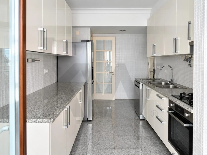 Apartamento T2 para Arrendamento em Estrela Foto 15