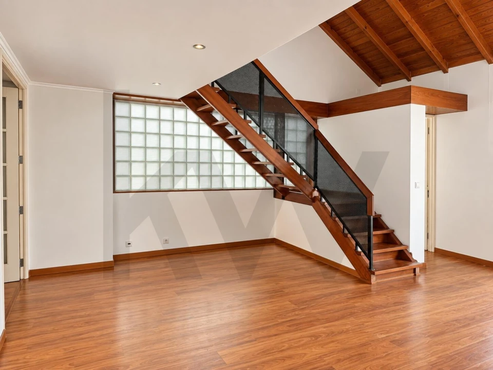 Apartamento T2 para Arrendamento em Estrela Foto 3