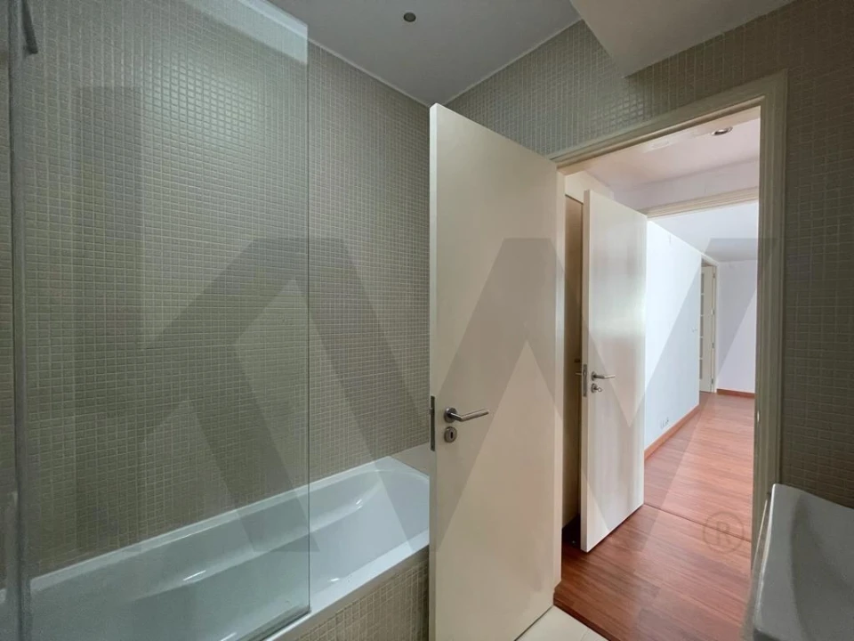 Apartamento T2 para Arrendamento em Estrela Foto 13