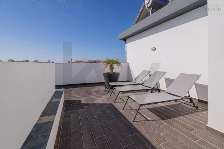 Apartamento T2 para Venda em Portimão Foto 54
