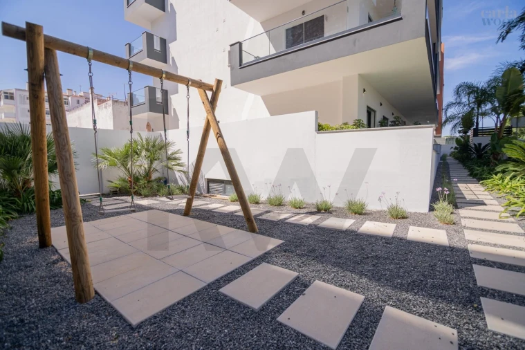 Apartamento T2 para Venda em Portimão Foto 60