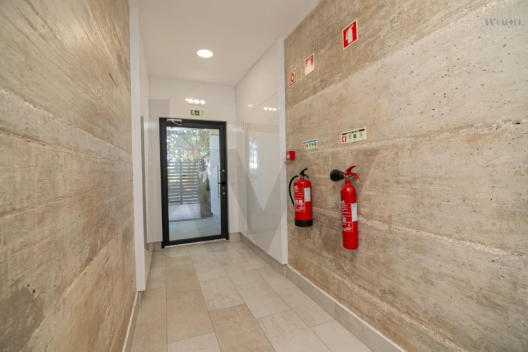 Apartamento T2 para Venda em Portimão Foto 56