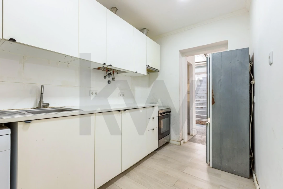 Apartamento T2 para Venda em Queluz e Belas Foto 14