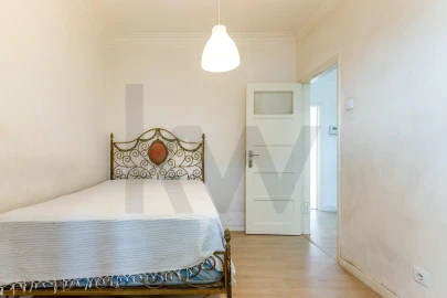 Apartamento T2 para Venda em Queluz e Belas