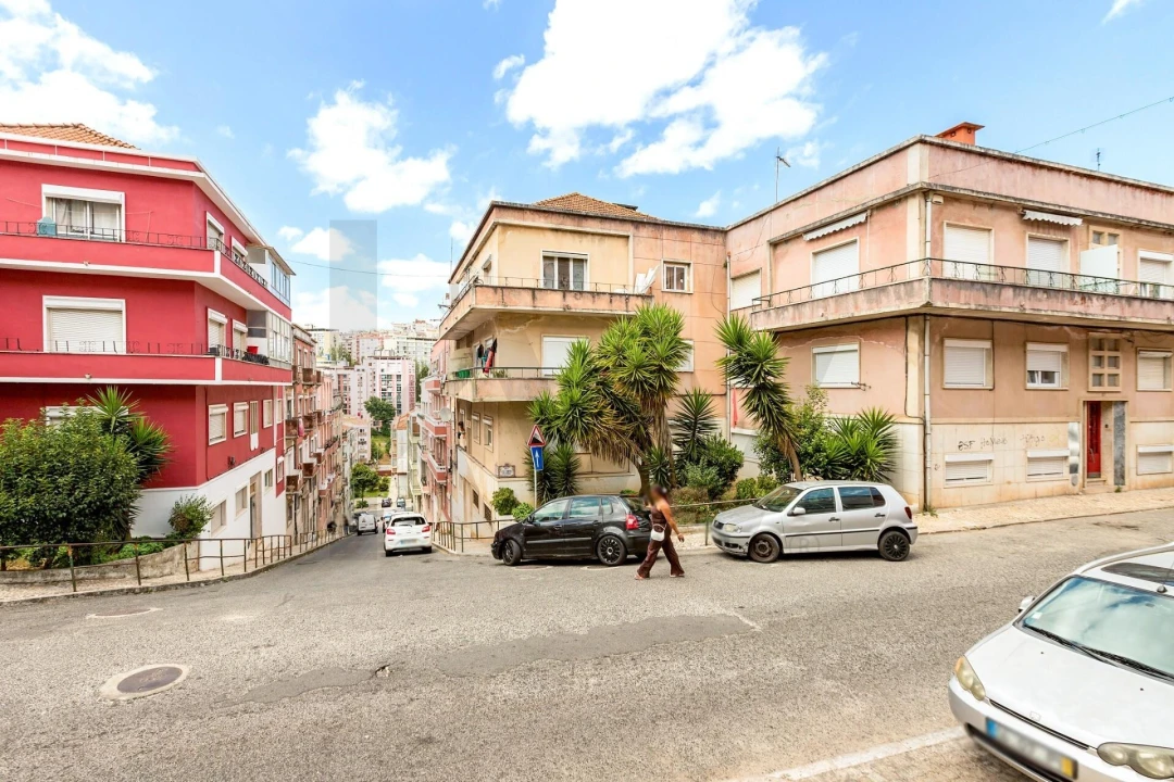 Apartamento T2 para Venda em Queluz e Belas Foto 24