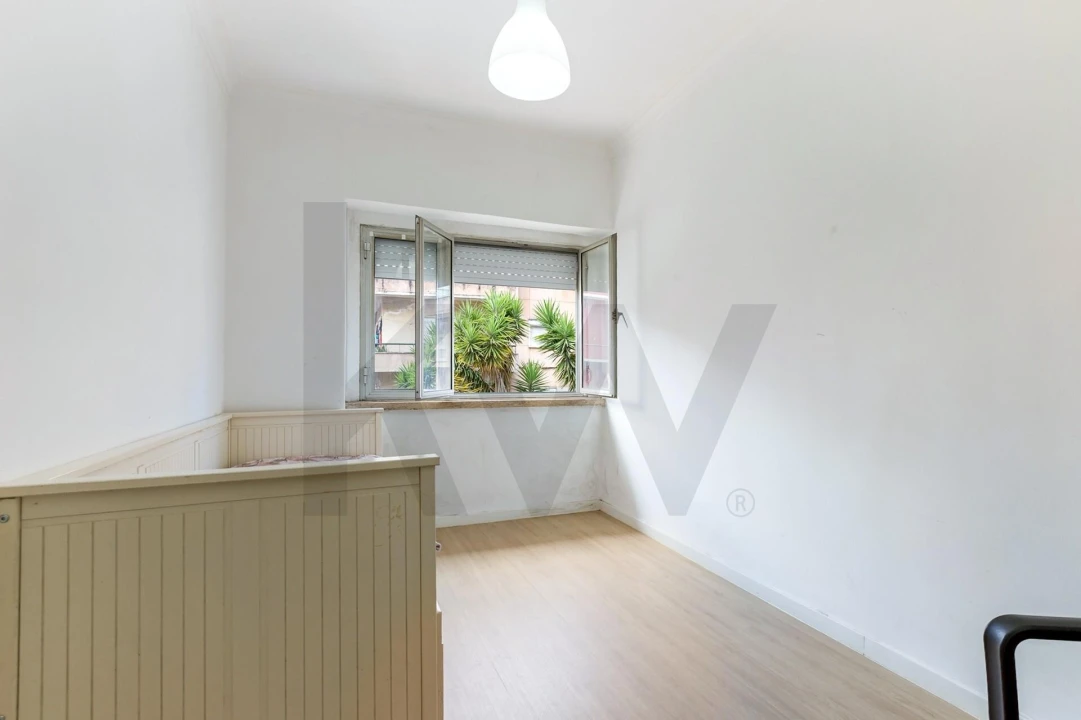 Apartamento T2 para Venda em Queluz e Belas Foto 6