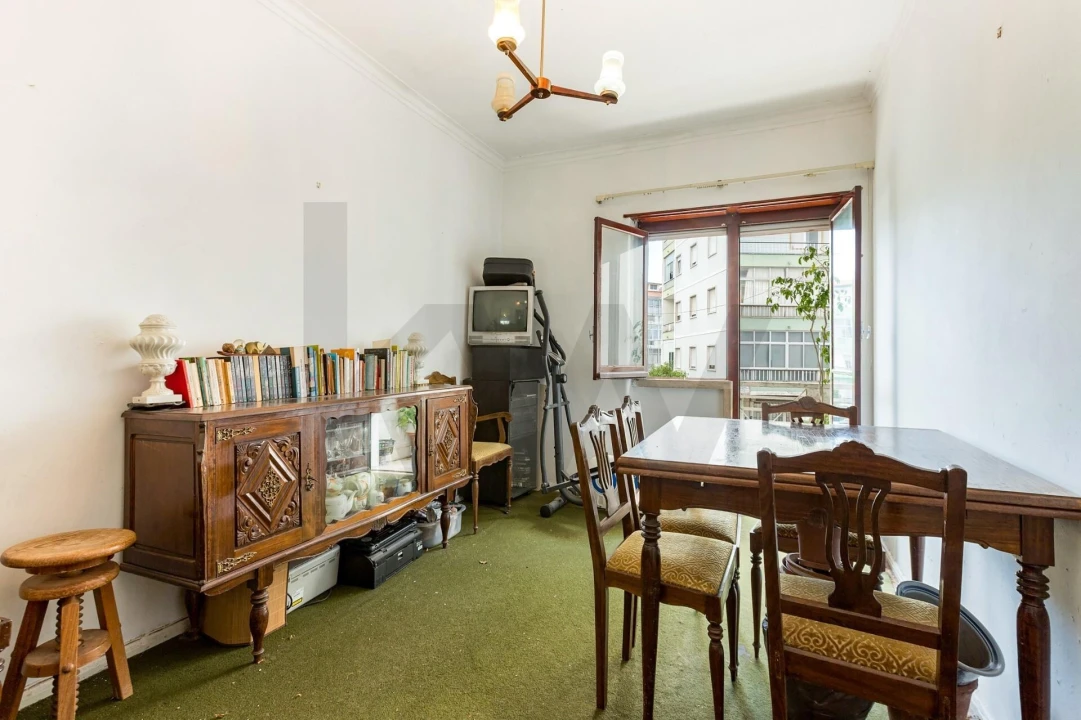 Apartamento T4 para Venda em Queluz e Belas Foto 9