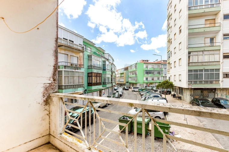 Apartamento T4 para Venda em Queluz e Belas Foto 2