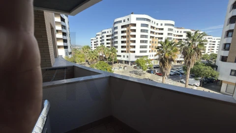Apartamento T3 para Arrendamento em Loures