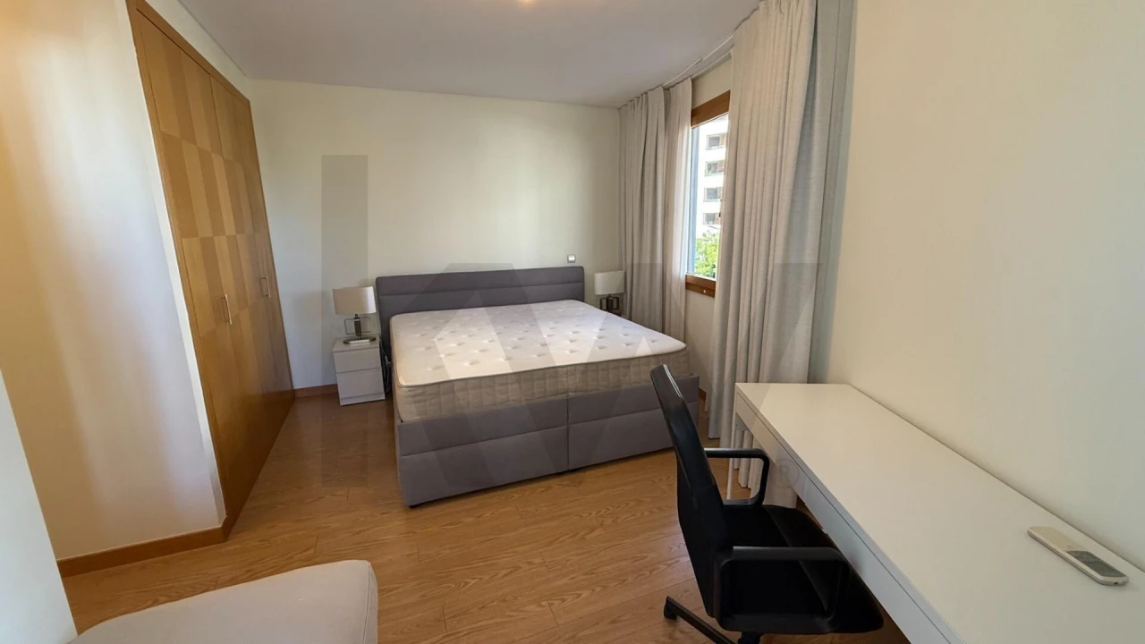 Apartamento T3 para Arrendamento em Loures Foto 20