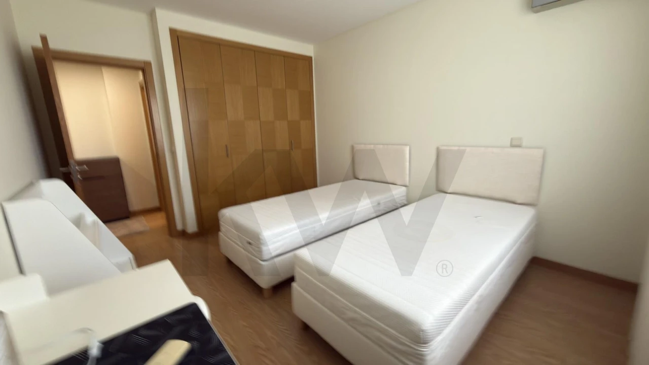 Apartamento T3 para Arrendamento em Loures Foto 15