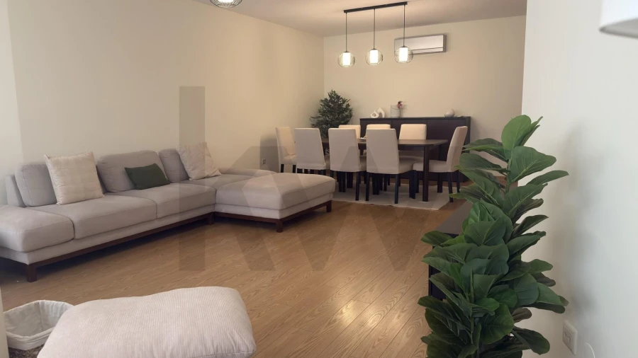 Apartamento T3 para Arrendamento em Loures Foto 4