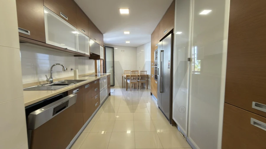 Apartamento T3 para Arrendamento em Loures Foto 5
