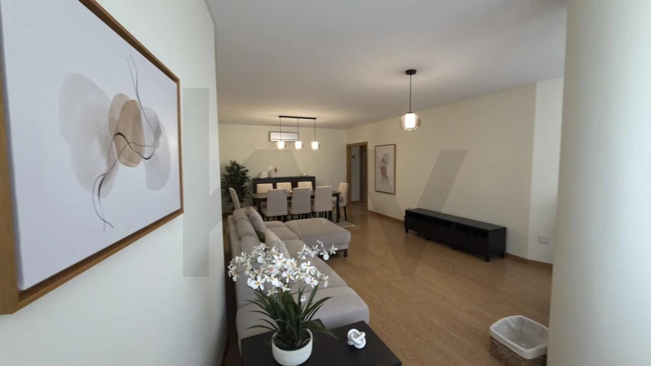 Apartamento T3 para Arrendamento em Loures Foto 3