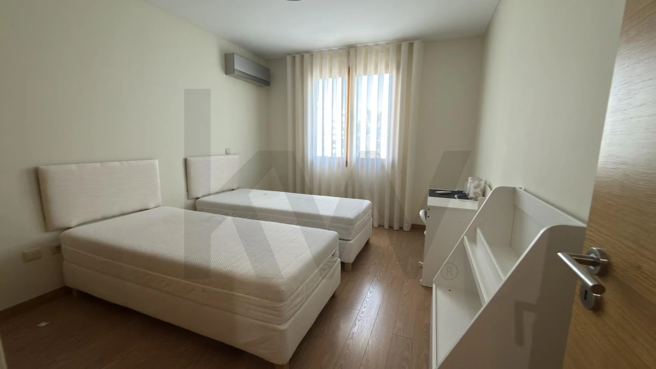 Apartamento T3 para Arrendamento em Loures Foto 14