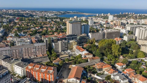 Apartamento T3 para Venda em Lordelo do Ouro e Massarelos
