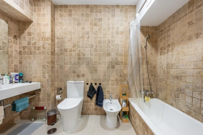 Apartamento T3 para Venda em Lordelo do Ouro e Massarelos